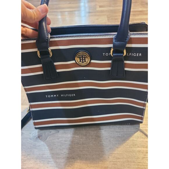 Tommy Hilfiger faux leather striped convertible bag - Picture 3 of 7